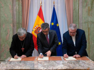 Mons. Luis Argüello, Félix Bolaños y Jesús Díaz Sariego (izq. a dcha.)